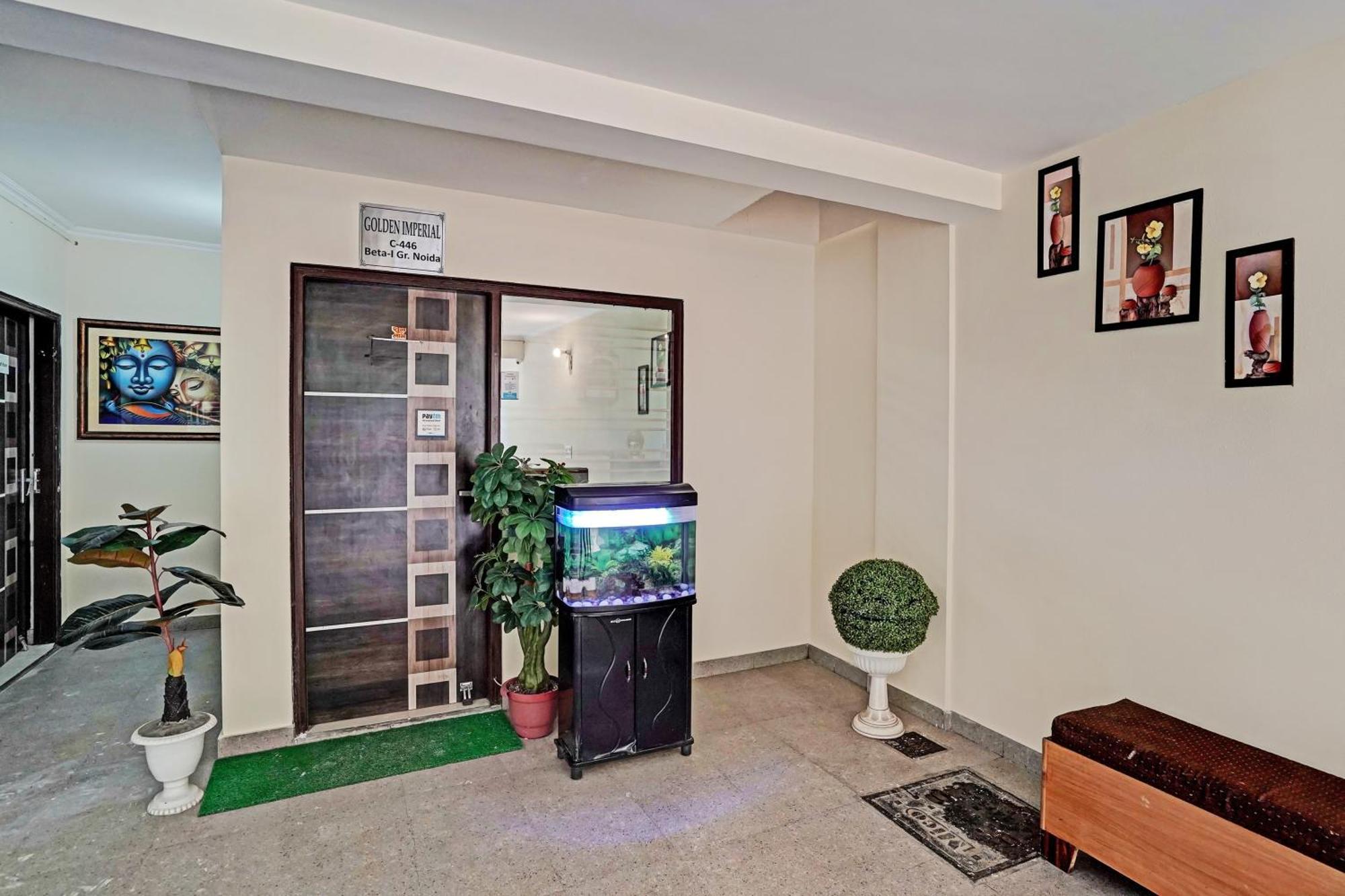 Hotel O Golden Imperial Greater Noida Exterior foto